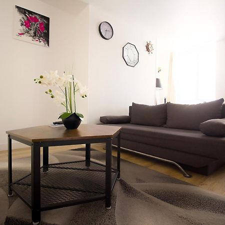 Triplex Lumineux A Cherbourg, Hyper Centre, 2 Pas Du Port & Vie Nocturne, Intendance Luxury Host Zewnętrze zdjęcie